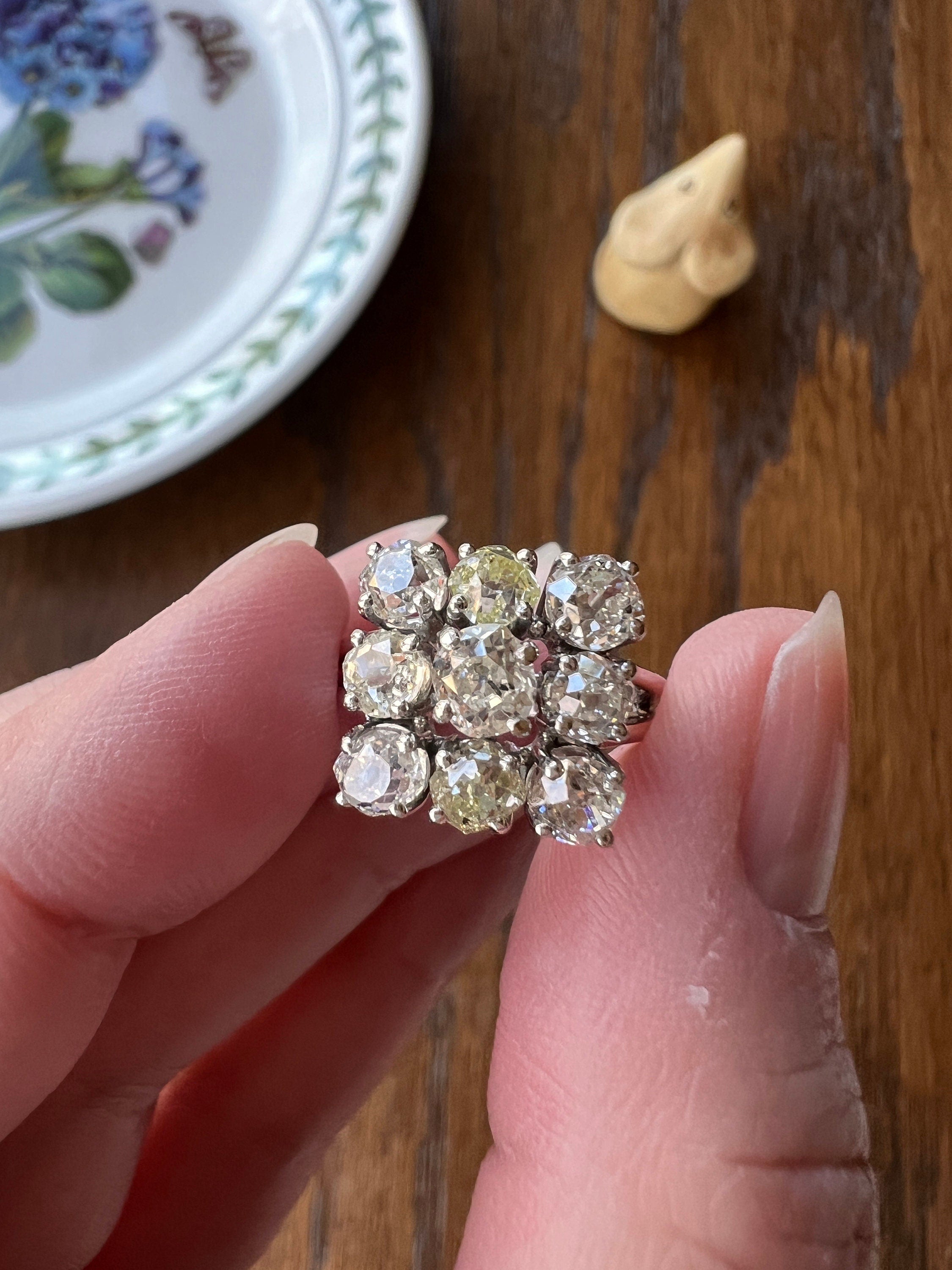 1950s Large Platinum & Diamond Cluster Ring (29T) | The Antique Jewellery  Company