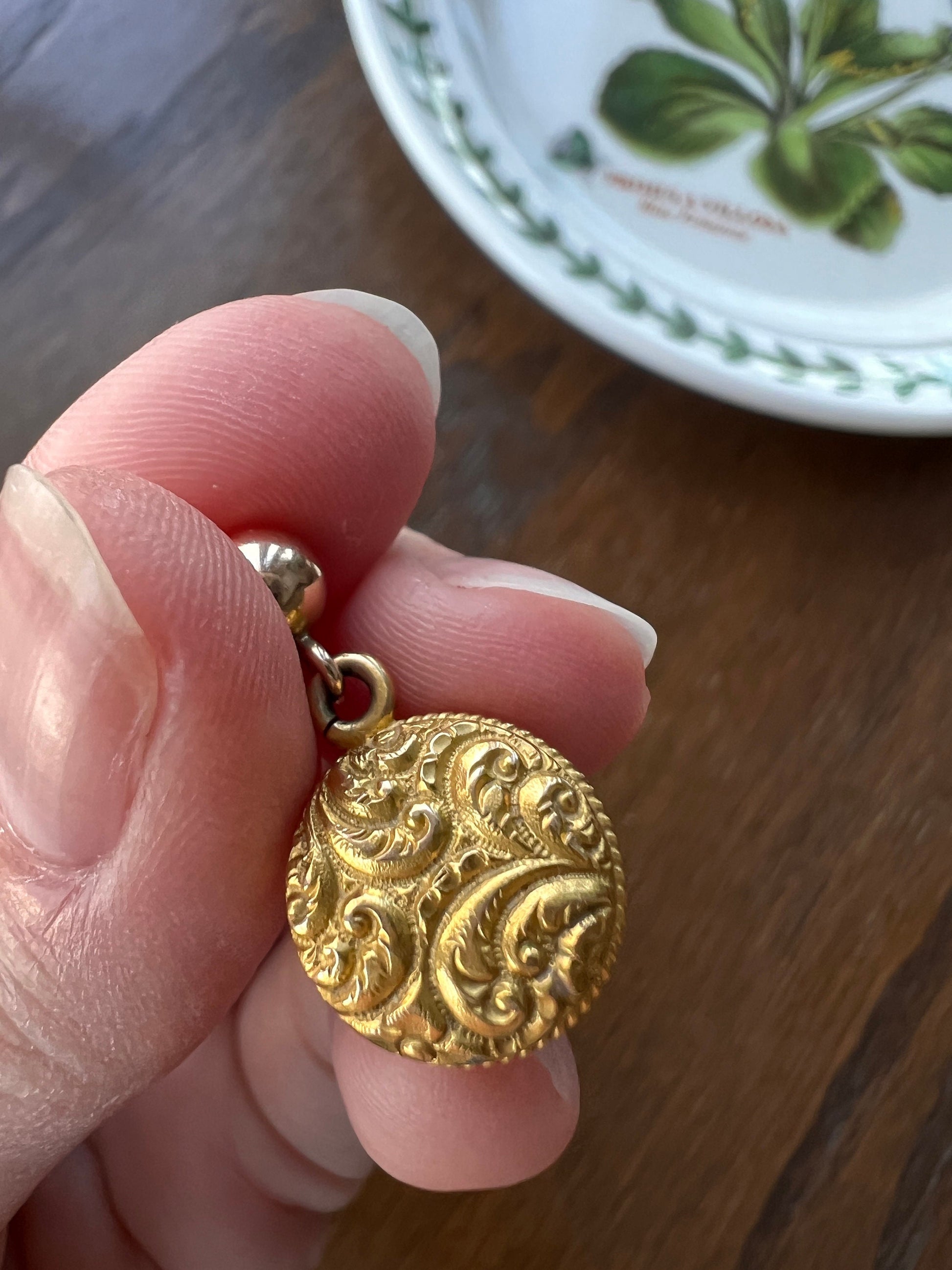 STAR Rose Cut DIAMOND Figural ANTIQUE Lucky Charm 14k Gold Pendant Reversible 2 Sided Belle Epoque 3D Victorian Ornate Jewelry Puffy Circle
