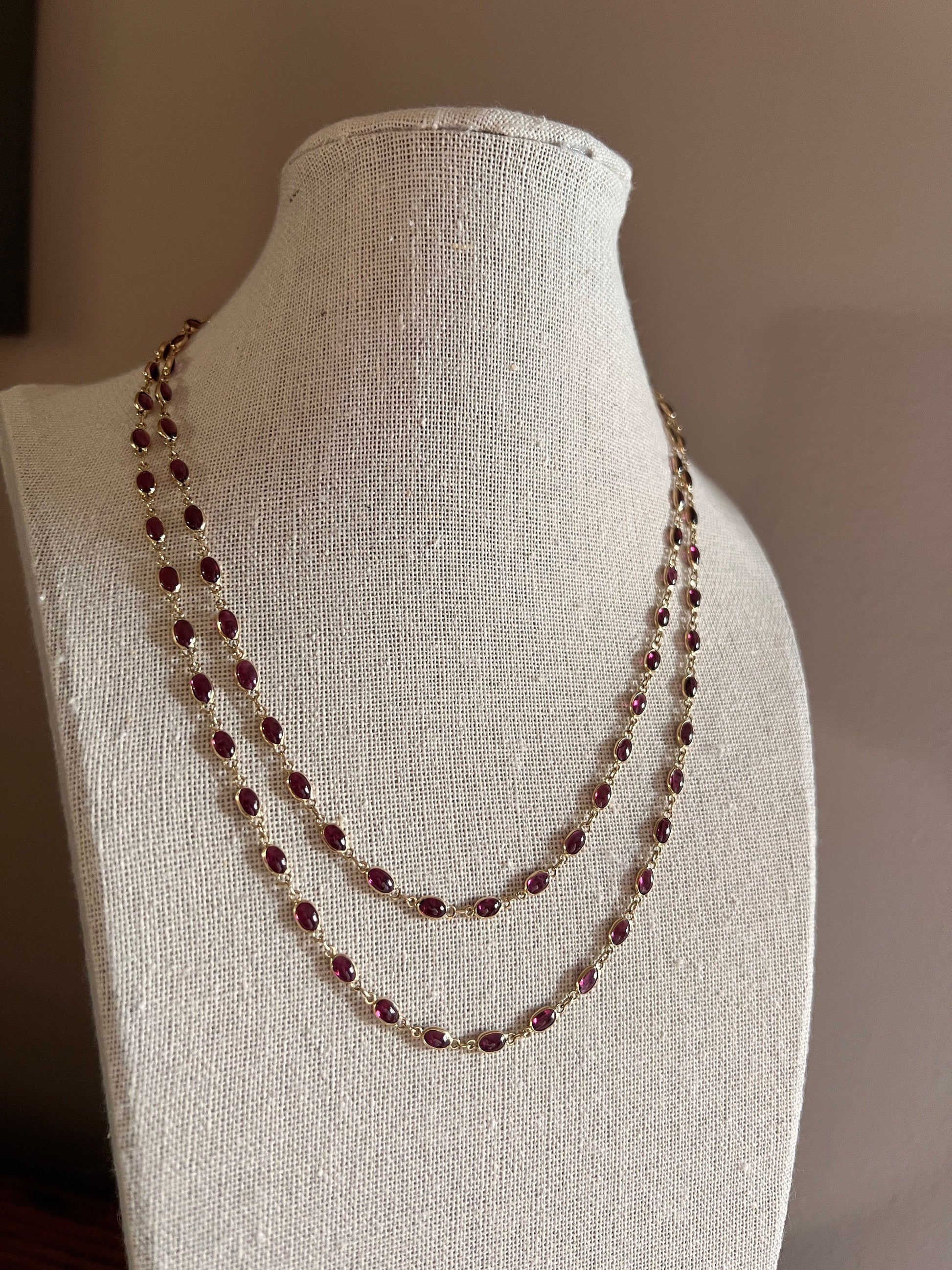 Gorgeous Vintage GARNET Station Chain Long Guard 14k GOLD Necklace Berry Pink Purple Red Oval Cabochon Romantic Gift Neckmess Neckstack Vtg