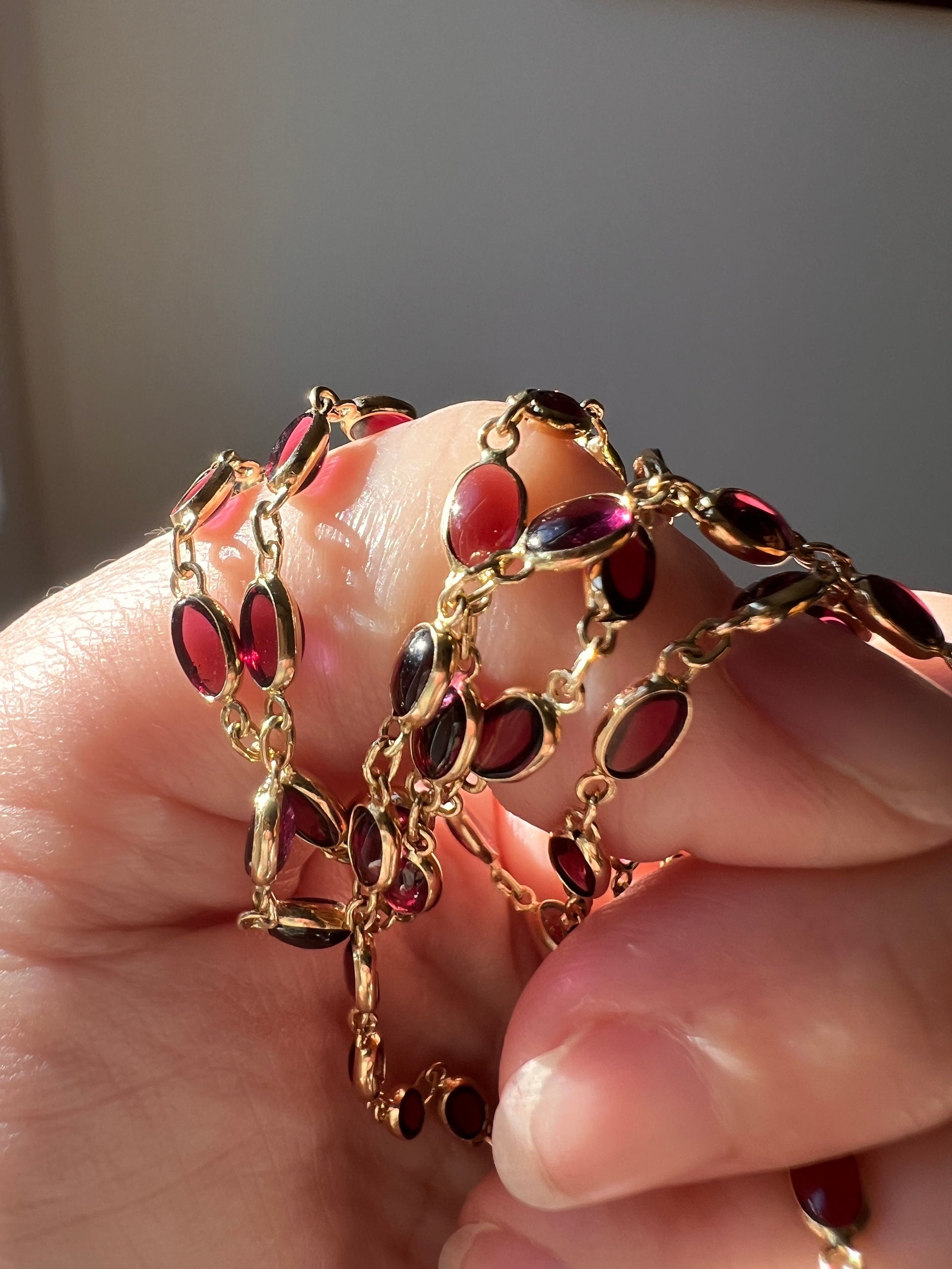 Gorgeous Vintage GARNET Station Chain Long Guard 14k GOLD Necklace Berry Pink Purple Red Oval Cabochon Romantic Gift Neckmess Neckstack Vtg