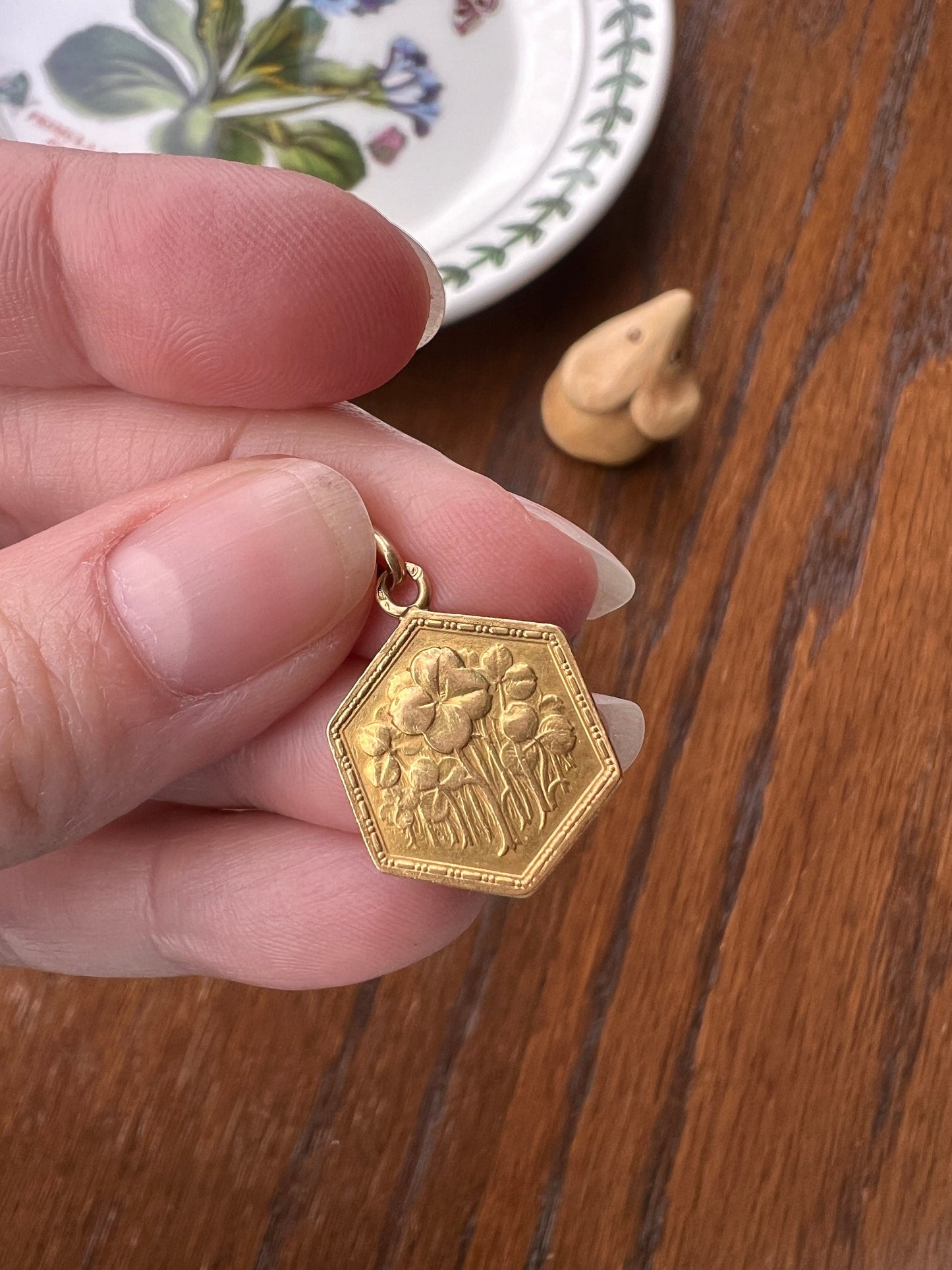 HEXAGON Four Leaf CLOVER Lucky Charm Pendant French ANTIQUE 18k Gold Solid Art Nouveau Good Luck Belle Epoque Victorian Figural Engraved